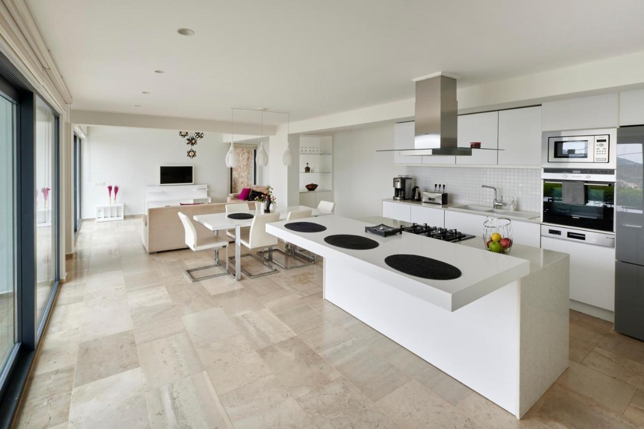 Luxus Villa Skyla Mit 5 Schlafzimmern & Meer-Blick Каш Екстериор снимка
