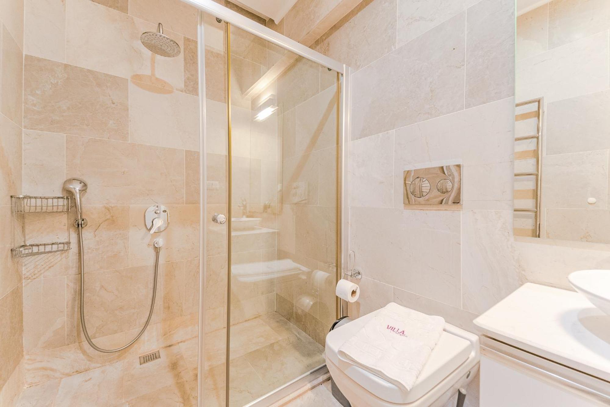 Luxus Villa Skyla Mit 5 Schlafzimmern & Meer-Blick Каш Екстериор снимка